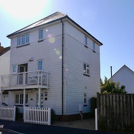 The Salty Dog Holiday Cottage, Camber Sands ไรย์ ภายนอก รูปภาพ